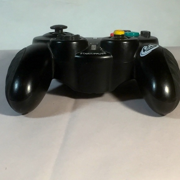 Game Cube Wireless Controller from Mad Catz - Picture 7 of 7